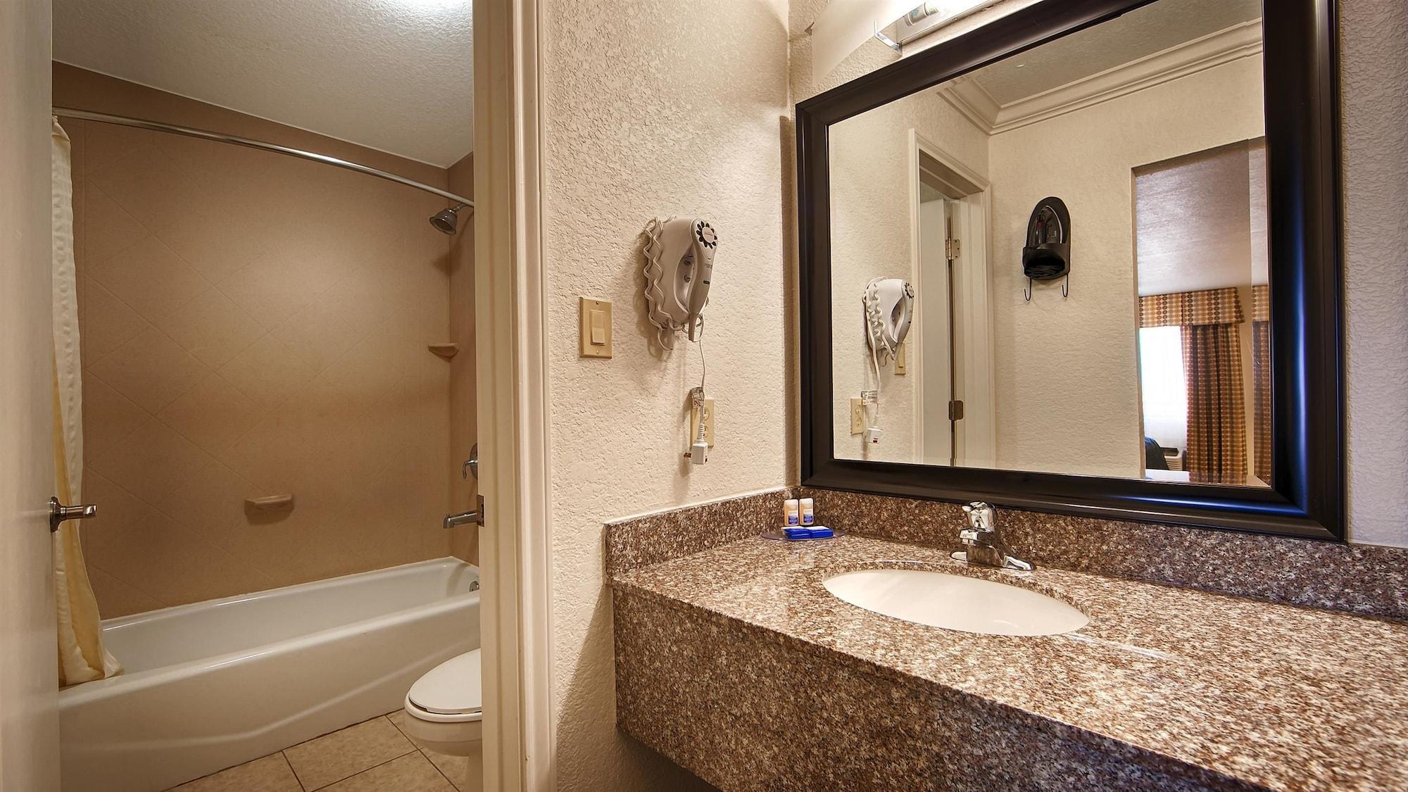 Americas Best Value Inn Kingsville Zewnętrze zdjęcie